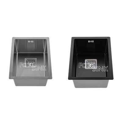 อ่างล้างจานสแตนเลส 304 คุณภาพสูงทันสมัยทำด้วยมือขนาดเล็ก อ่างล้างจานสแตนเลส 304 หนาพิเศษ อ่างล้างจานเดี่ยวสีดำนาโนดีไซน์มัลติฟังก์ชั่นสำหรับบาร์ RV